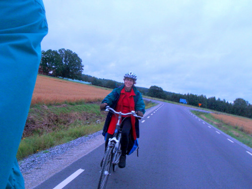 Cycling to Askersund.